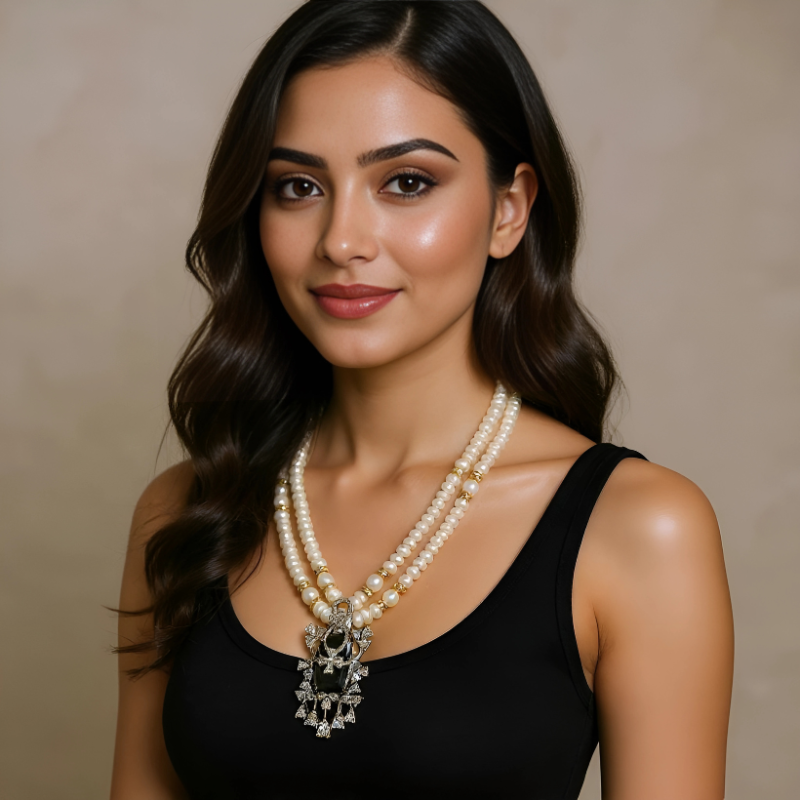 Pearls With Pendent 2 Lines Set