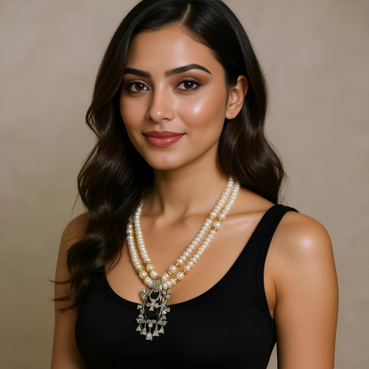Pearls With Pendent 2 Lines Set