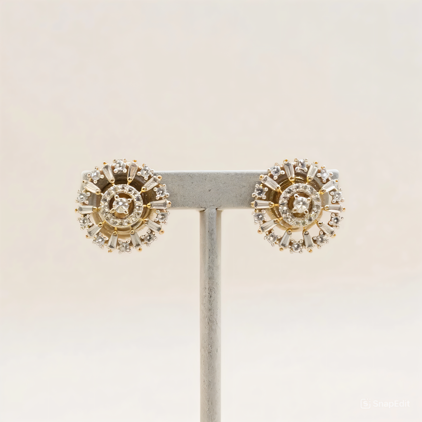 Surya Pendant Set (Single Line Pearl Strand)