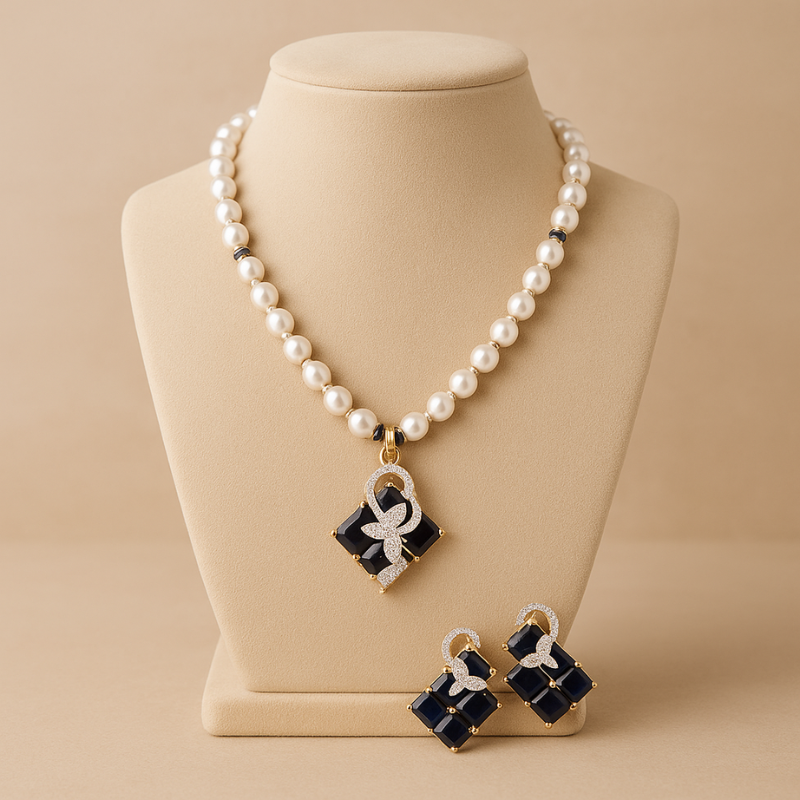 Noor Sapphire Bow Pendant set