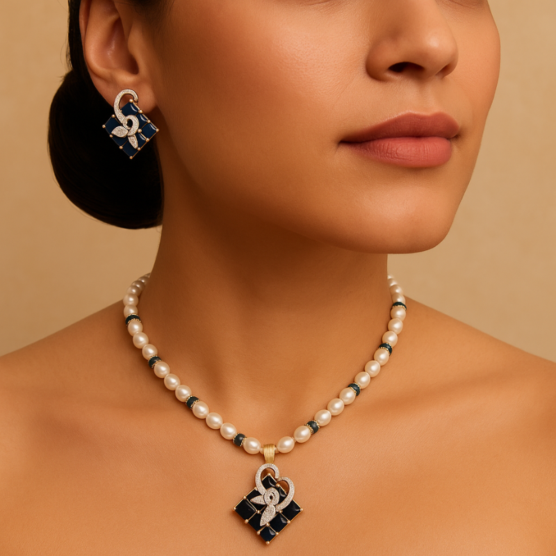 Noor Sapphire Bow Pendant set