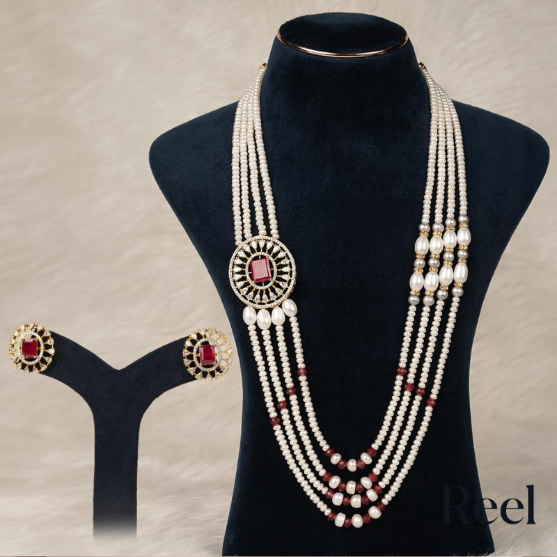 Pearls With Pendant 4 Lines  Set