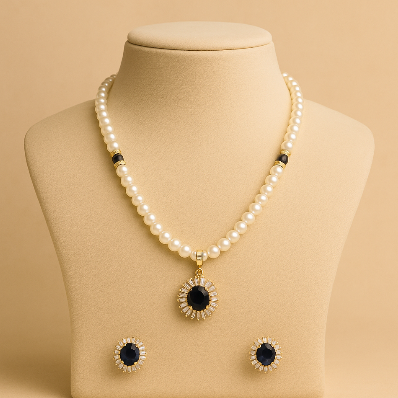RICE. FLAT PEARLS WITH PENDENT 1 LINE SET