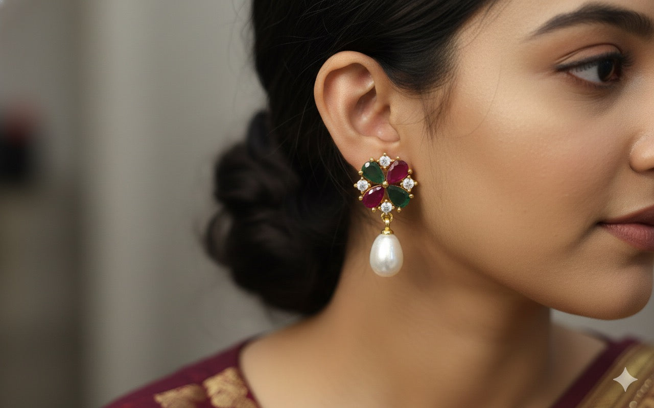 Jewelled Clover Pearl Drops