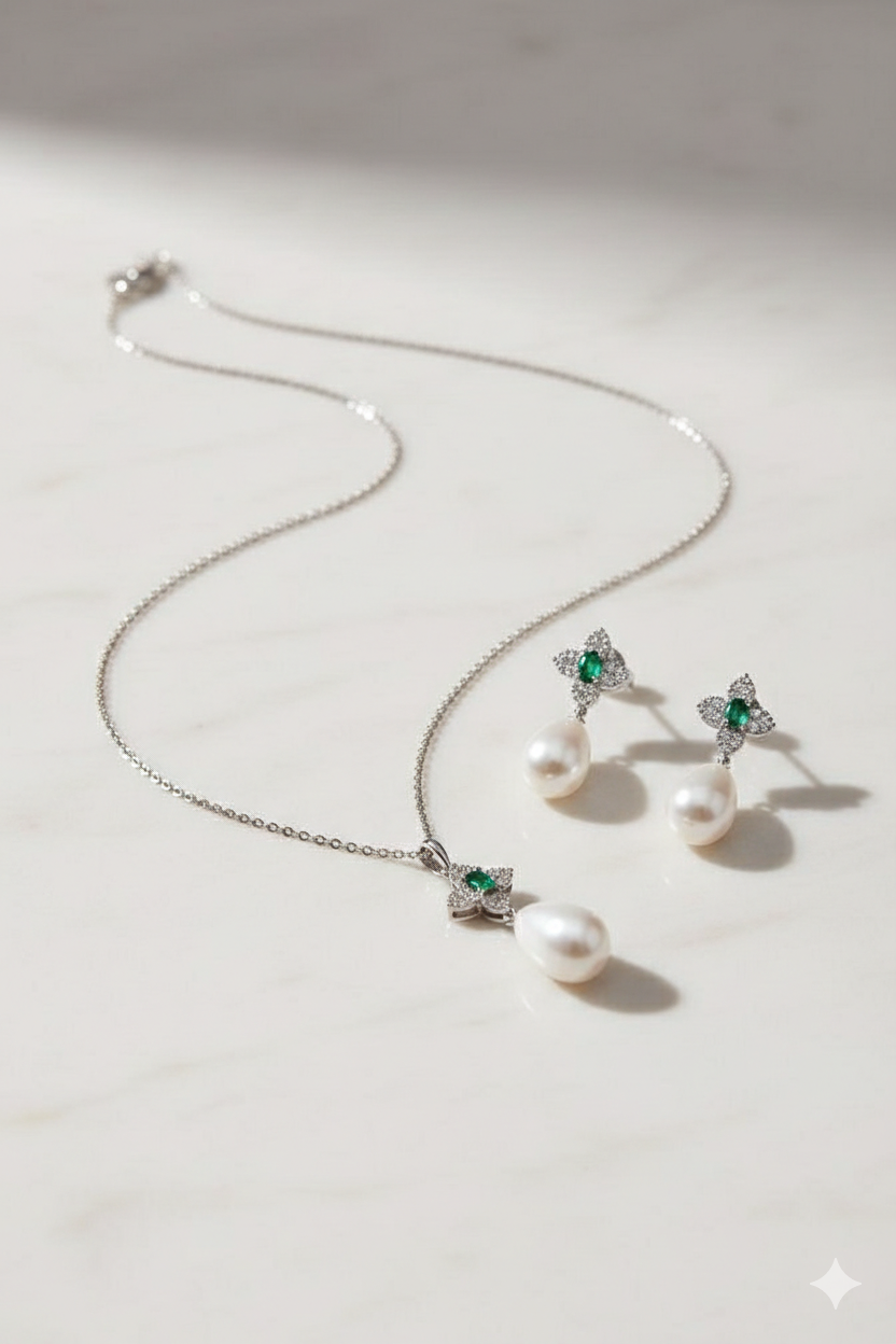 The Emerald Petal Pearl Set