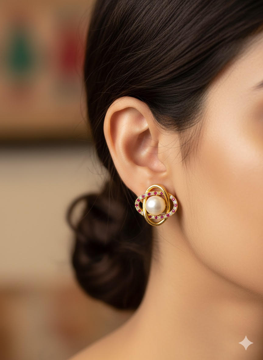 Clover Knot Pearl Studs